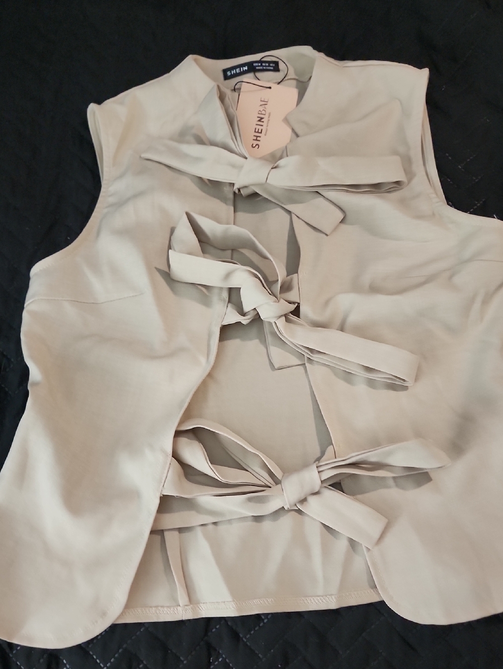 SHEIN Light Beige Sleeveless Bow-Tie Front Top